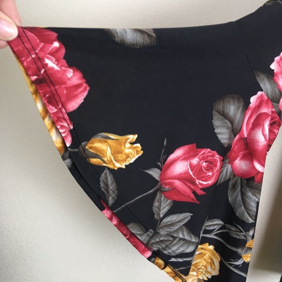 Whisper black rose lace front tunic, Size 3X - Picture 6 of 8